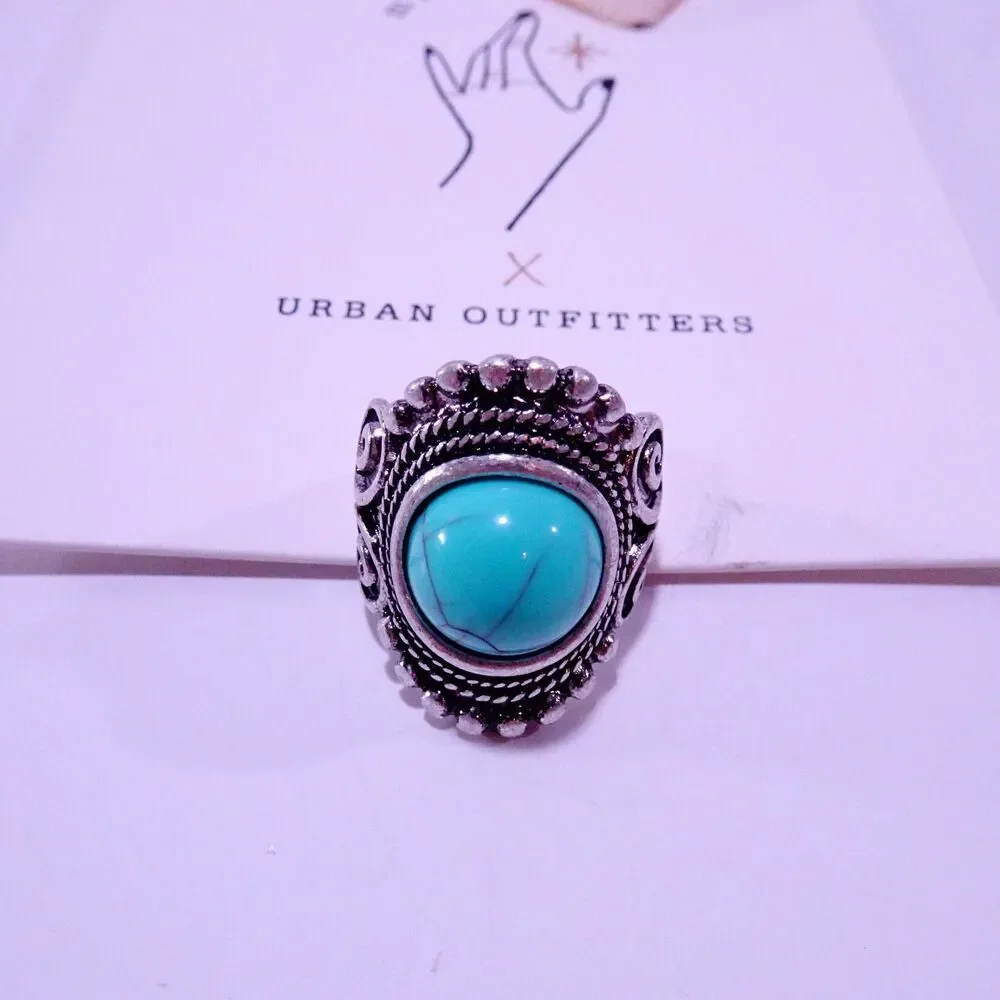 Urban Outfitters Women's Southwestern Turquoise Statement Ring Sz 7 NWT 35